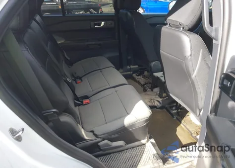 2025 Ford Explorer Police Interceptor z USA, uszkodzony, nr VIN 1FM5K8AW7SGA32192